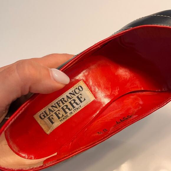 RARE VTG Gianfranco Ferre Black Leather Round Toe Pumps 8.5 - Picture 2 of 8